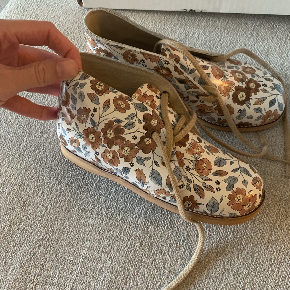 Mom Petit x Rylee and Cru Oxford